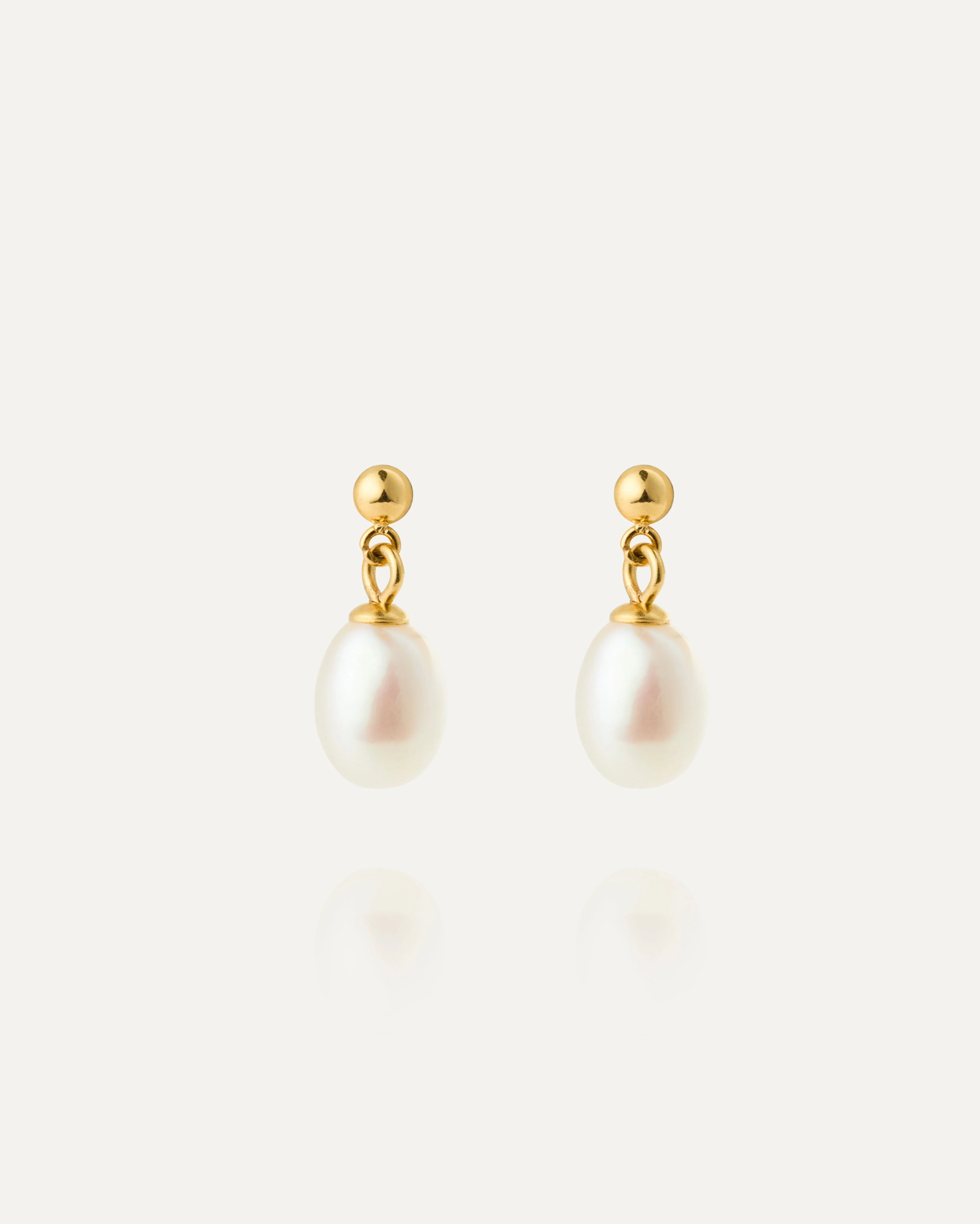 Aura Pearl Earring - Image 4