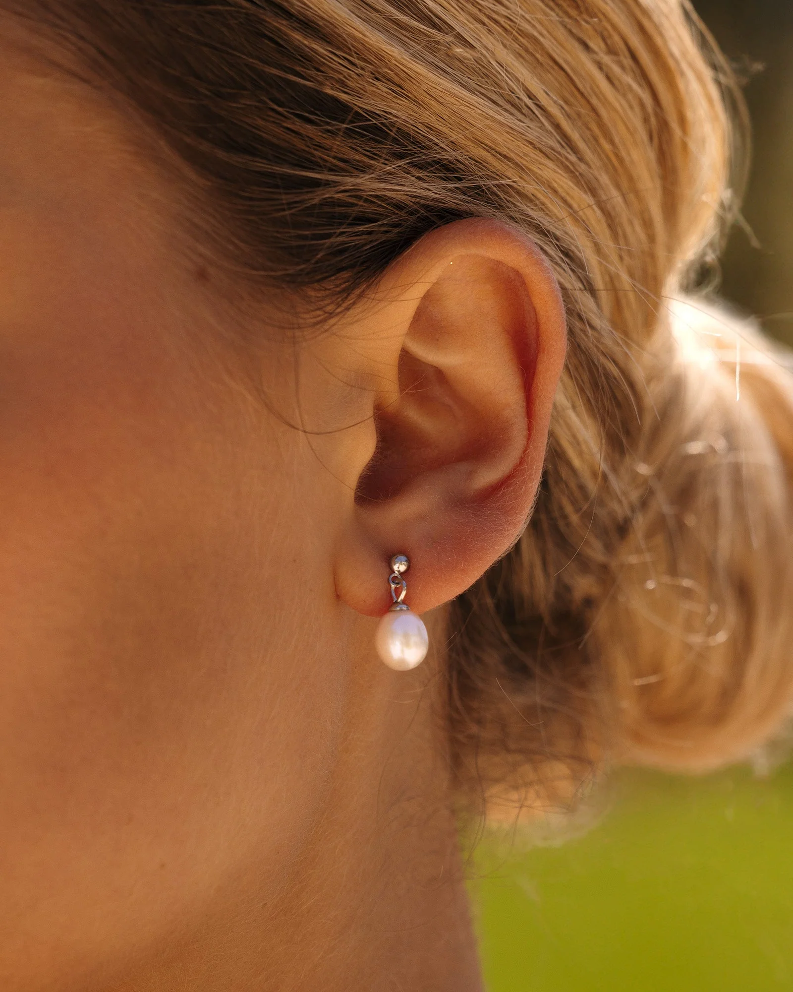 Aura Pearl Earring - Image 6