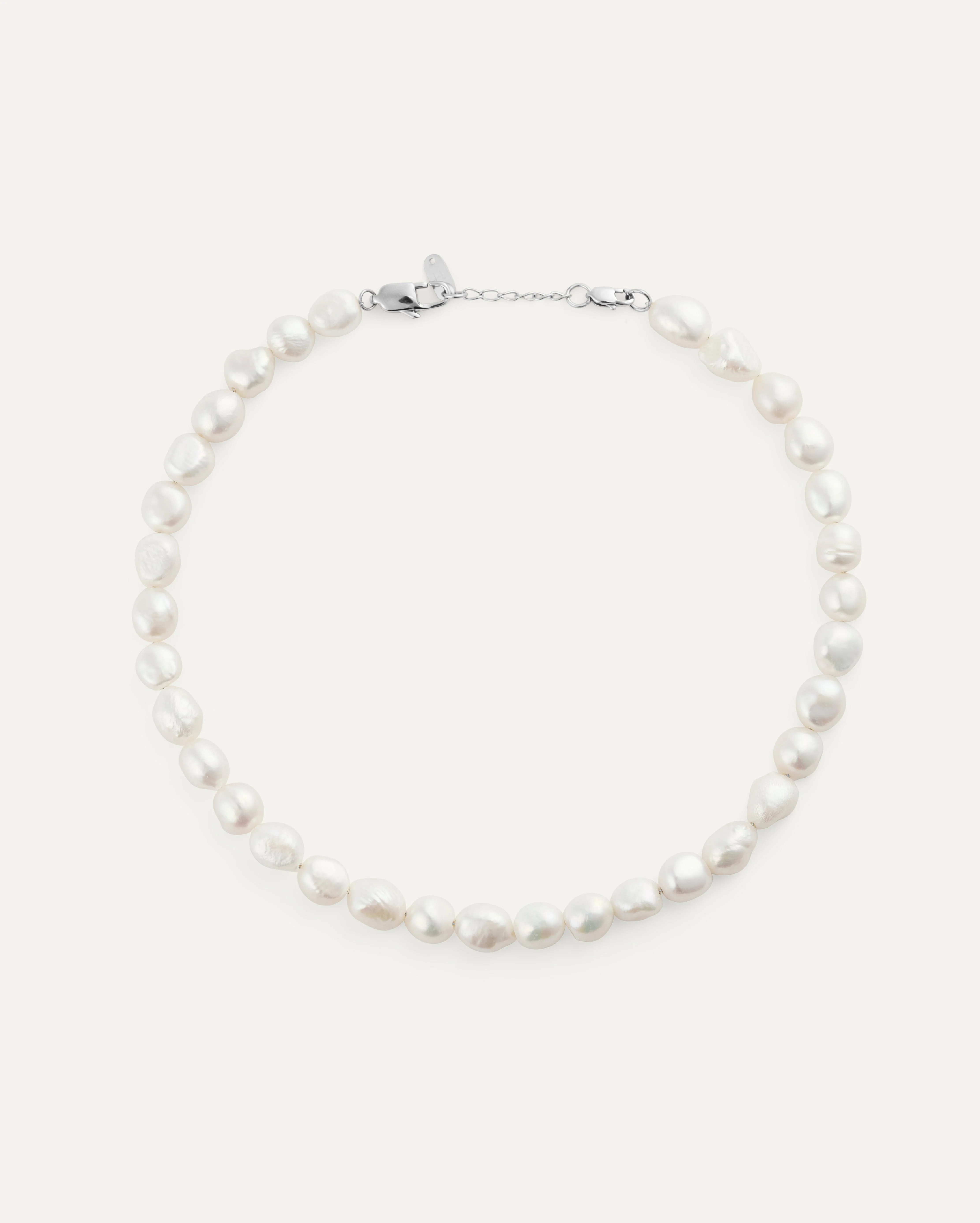 Aura Pearl Necklace - Image 4